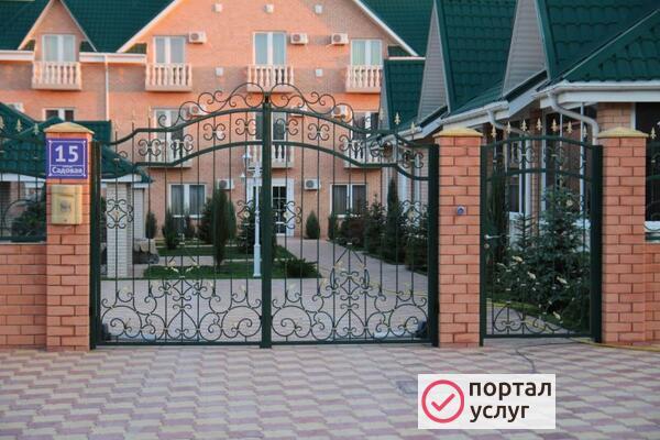 Фото Кованые распашные ворота