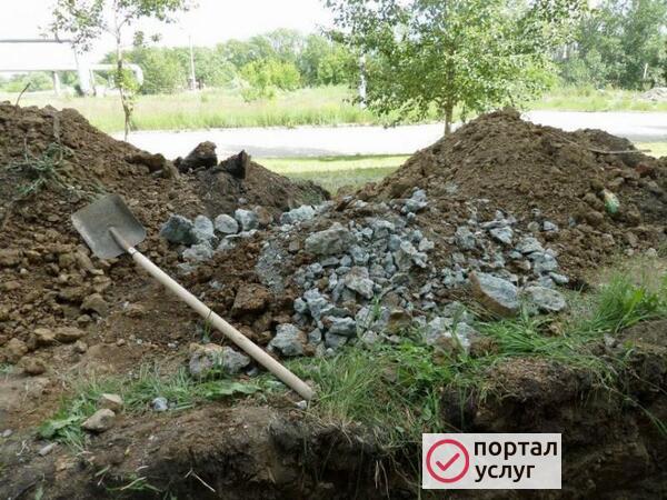 Фото Рабочий на участке 