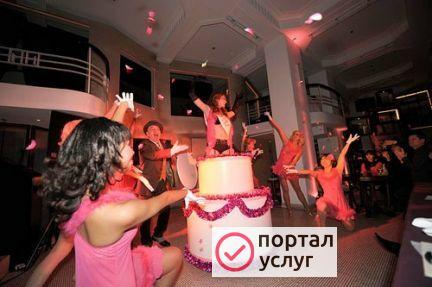 Фото Танец из торта