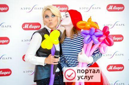 Фото Ведущая