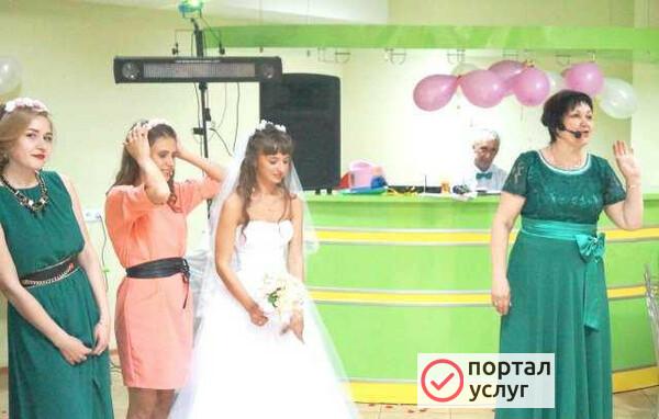 Фото Ведущая
