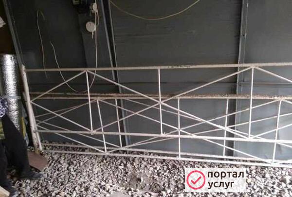 Фото Оградка на кладбище