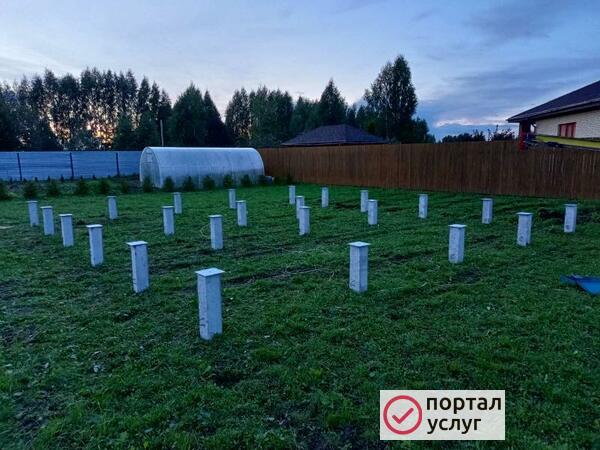 Фото Фундамент на сваях.