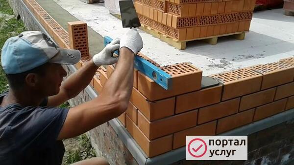 Фото Кладка кирпича