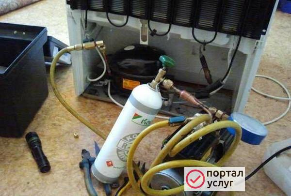 Фото Ремонт домашних холодильников