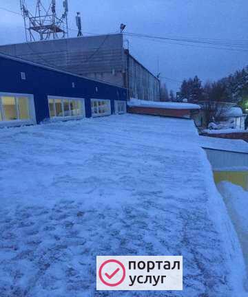 Фото Чистка крыш от снега