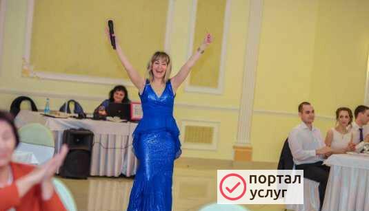 Фото Ведущая торжеств Алина
