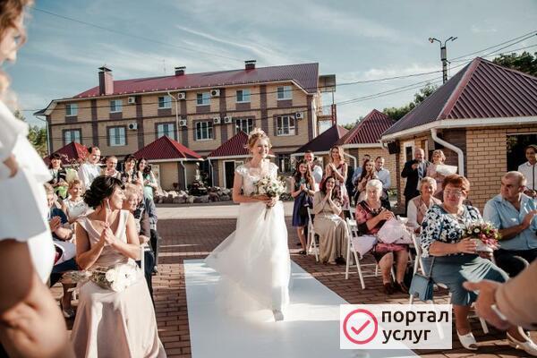 Фото Ведущий на праздник