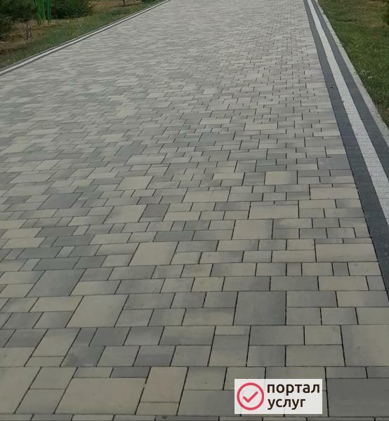 Фото Укладка тротуарной плитки