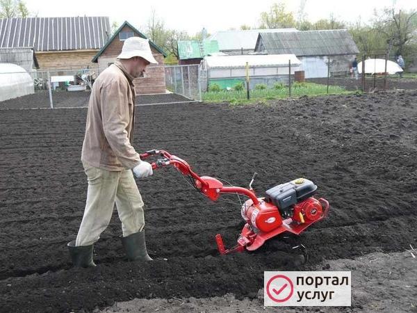 Фото Вспашка мотоблоком и в ручную 