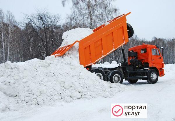 Фото Оперативная уборка снега
