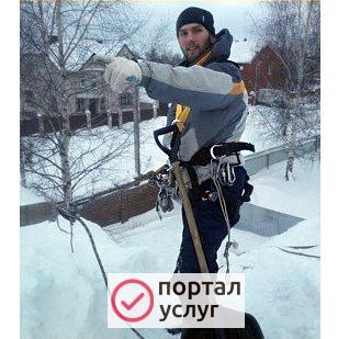 Фото Уборка снега и наледи (сосульки) с крыш