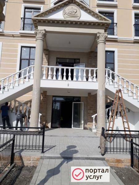 Фото Облицовка зданий гранитом