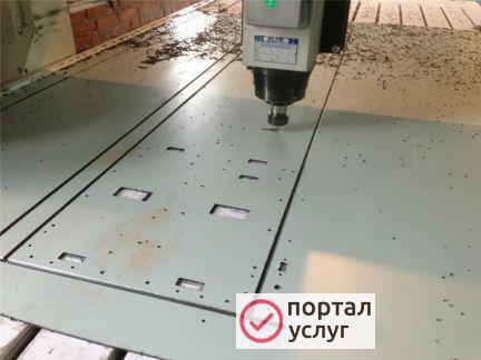 Фото Раскрой композитных панелей на чпу