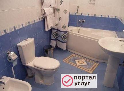 Фото Профессиональный плиточник