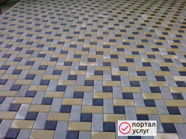 Фото Укладка тротуарной плитки