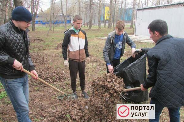 Фото Уборка территории от мусора после зимы