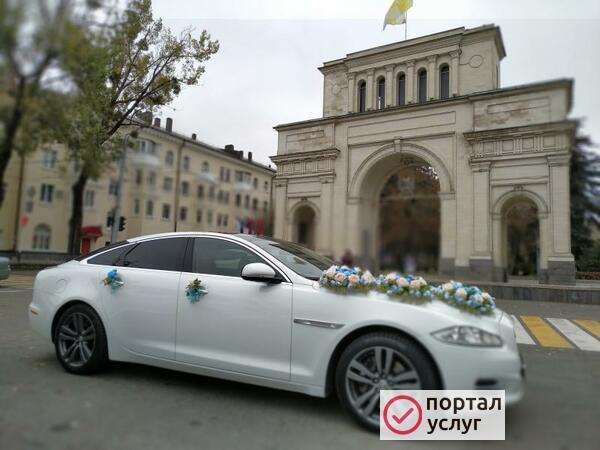 Фото Автомобиль на свадьбу