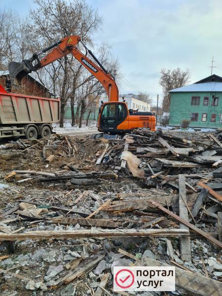Фото Демонтаж снос дома 