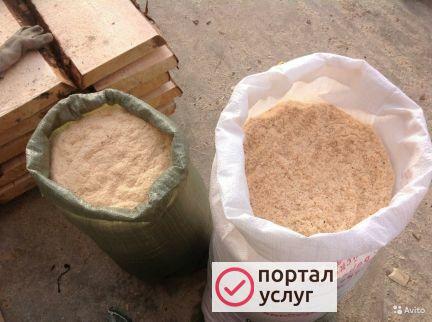 Фото Сухие опилки и стружка