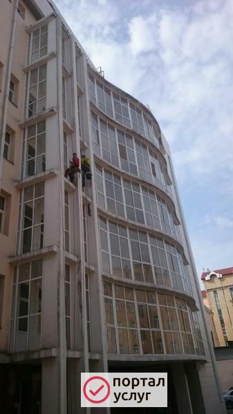 Фото Мойка фасада здания