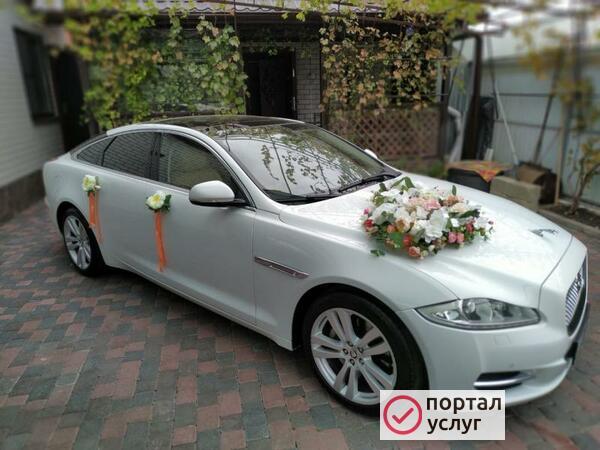 Фото Автомобиль на свадьбу