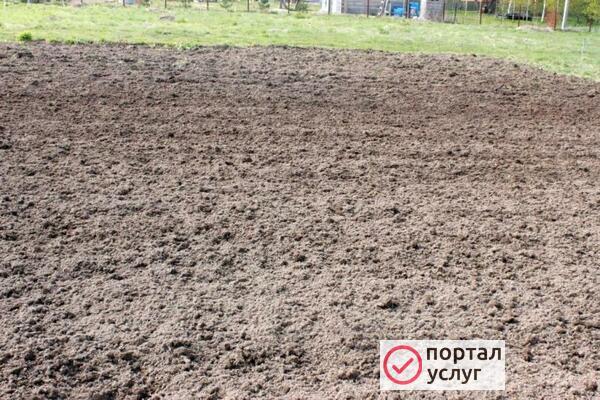 Фото Вспашка земли