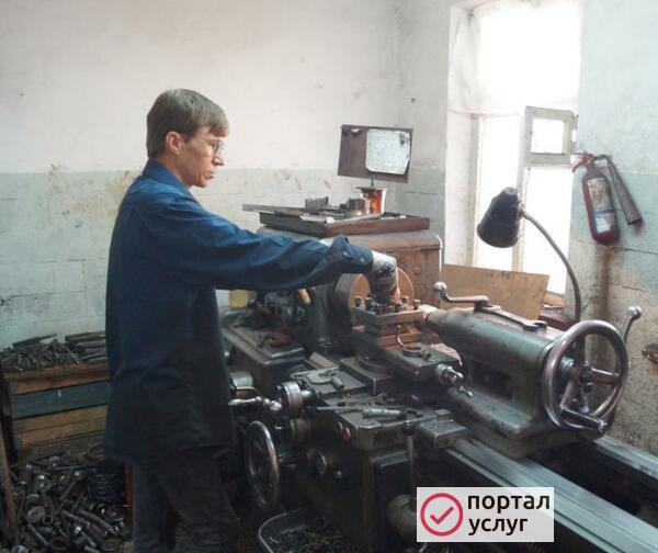 Фото Токарь изготовить деталь
