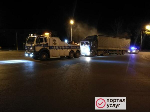 Фото Грузовой эвакуатор