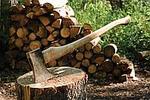 Требуется кольщик дров для производства древесного угля