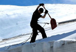 Высотные работы Уборка снега с крыш Альпинисты