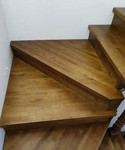 Изготавливаю деревянные лестницы