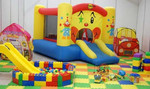 Детская игровая комната с батутом на праздник