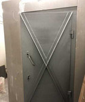 Дверь в комнату хранения оружия (кхо)