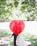 Для свадебной фото сессии зонт сердце в прокат