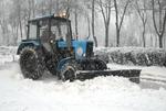 Уборка снега трактором 