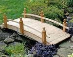 декоративный мостик из дерева для сада и дачи