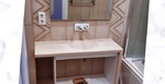 Столешница в ванную комнату из искусственного камня