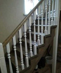 Покраска деревянных лестниц