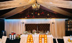 Буквы с лампочками, декор на свадьбу